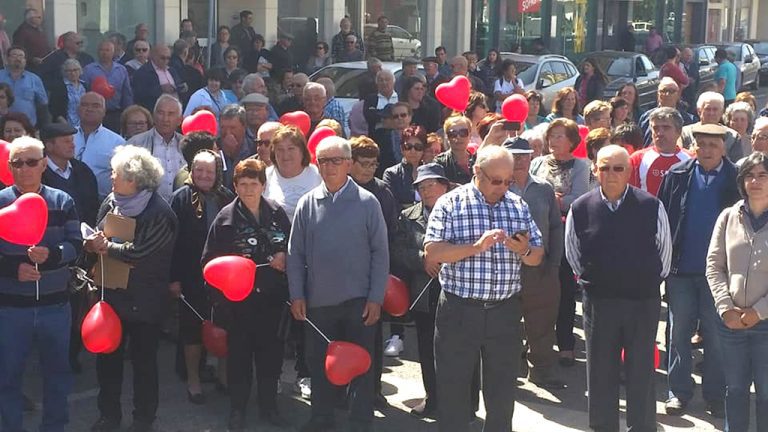 Utentes da Mendiga-Arrimal e de Alqueidão da Serra marcaram forte presença na reivindicação dos seus direitos no acesso aos cuidados de saude.