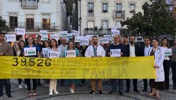 manif médicos especialistas em Saúde Geral e Familiar