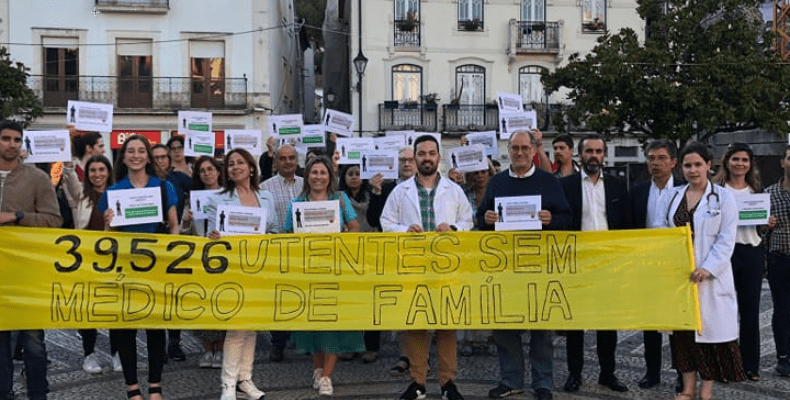 manif médicos especialistas em Saúde Geral e Familiar